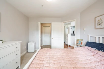 Bedroom 4 Photo of 101 15885 84 Avenue, Surrey, BC