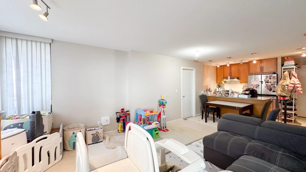 Family Room Photo of 2105 7088 Salisbury Avenue, Burnaby, BC