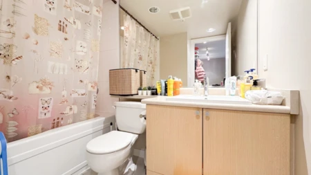 Primary Bathroom Photo of 2105 7088 Salisbury Avenue, Burnaby, BC
