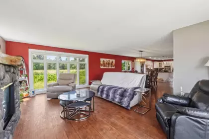 Kitchen Island Photo of 7310 Kelleher Street, Abbotsford, BC