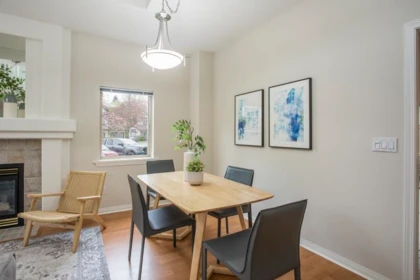 Breakfast Nook Photo of 7 3387 King George Boulevard, Surrey, BC