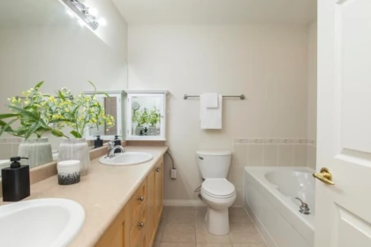 Loft / Bonus Room Photo of 7 3387 King George Boulevard, Surrey, BC