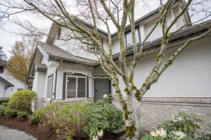 Swimming Pool Photo of 7 3387 King George Boulevard, Surrey, BC