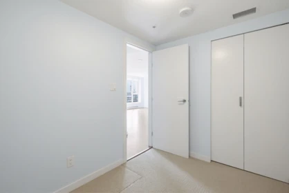 Mudroom Photo of 908 13325 102a Avenue, Surrey, BC