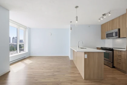 Pantry Photo of 908 13325 102a Avenue, Surrey, BC