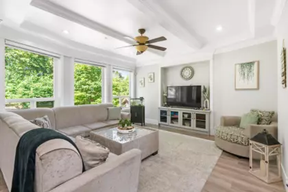 Breakfast Nook Photo of 6287 148a Street, Surrey, BC