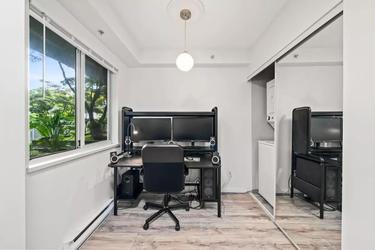 Dining Area Photo of 316 528 Rochester Avenue, Coquitlam, BC
