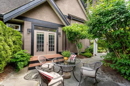 Front Yard Photo of 13385 23 Avenue, Surrey, BC