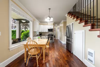 Hallway Photo of 13385 23 Avenue, Surrey, BC