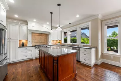 Kitchen Island Photo of 13385 23 Avenue, Surrey, BC