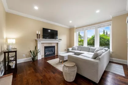 Mudroom Photo of 13385 23 Avenue, Surrey, BC