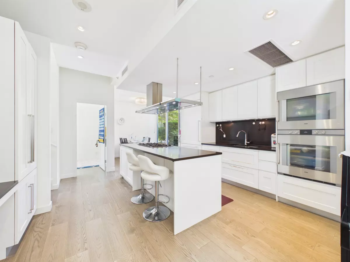 Dining Area Photo of TH4 3355 Binning Road, Vancouver, BC