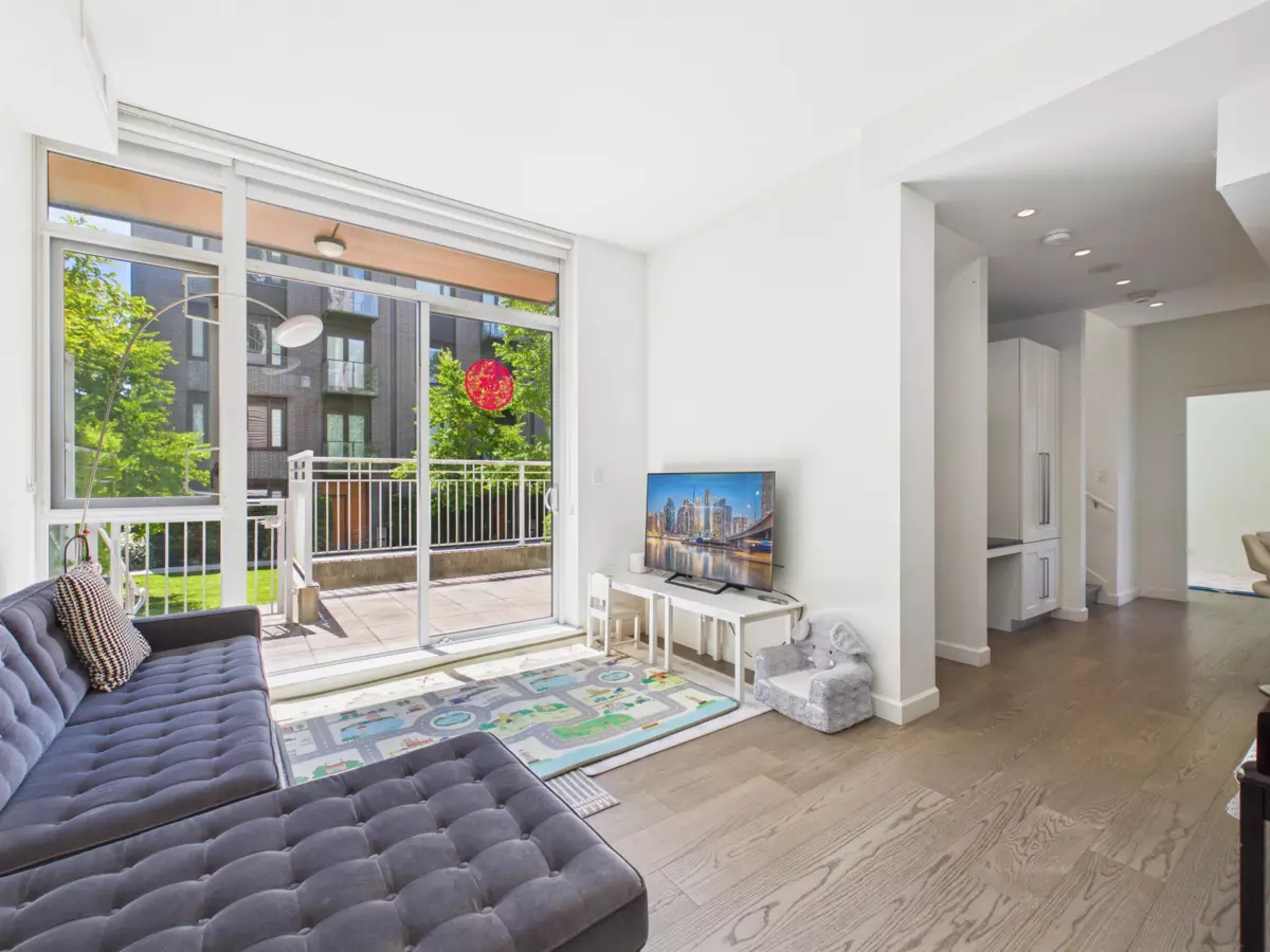 Living Room Photo of TH4 3355 Binning Road, Vancouver, BC