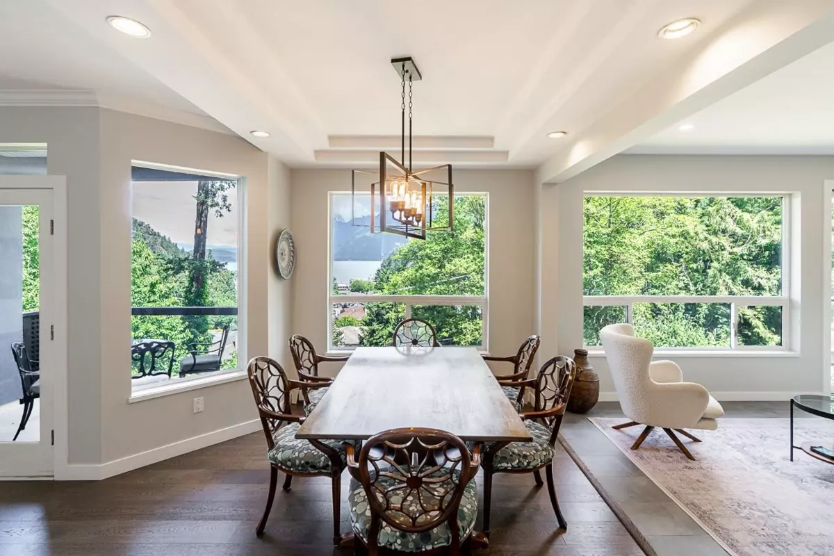 Family Room Photo of 6330 Chatham Street, West Vancouver, BC