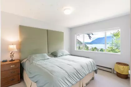 Office / Den Photo of 6330 Chatham Street, West Vancouver, BC
