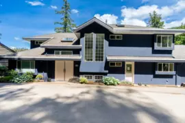 6330 Chatham Street, West Vancouver, BC