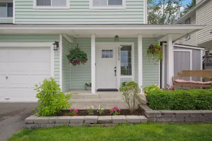 21572 93b Avenue, Langley, BC, Langley — Single Family Residence for sale
