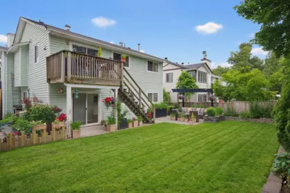 Hot Tub / Spa Photo of 21572 93b Avenue, Langley, BC