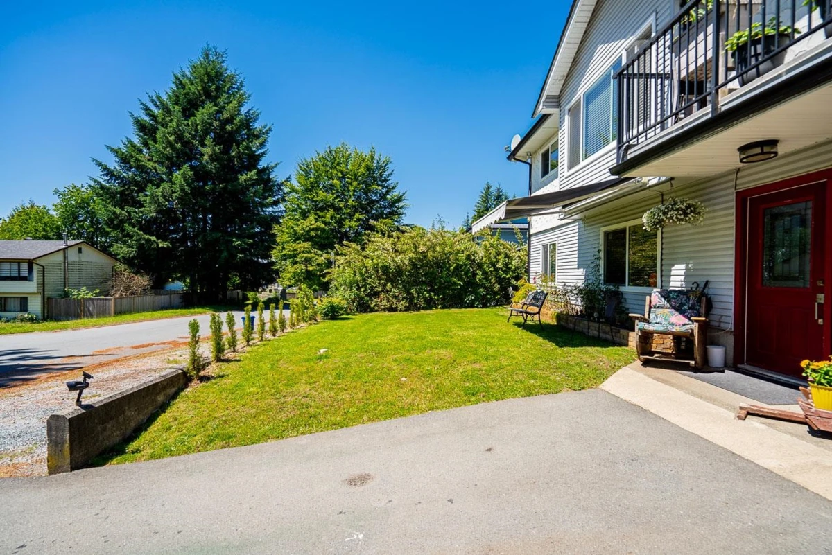 Family Room Photo of 32325 Ptarmigan Drive, Mission, BC