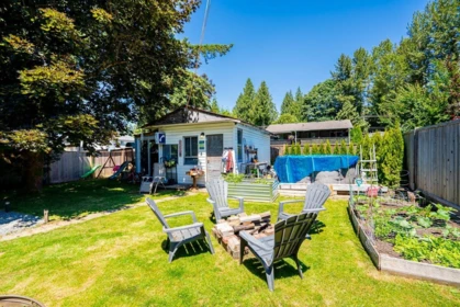 Swimming Pool Photo of 32325 Ptarmigan Drive, Mission, BC