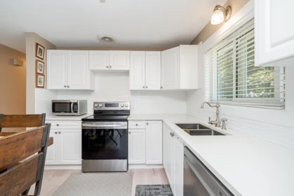 Walk-In Closet Photo of 32325 Ptarmigan Drive, Mission, BC