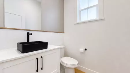 Laundry Room Photo of 19664 76a Avenue, Langley, BC