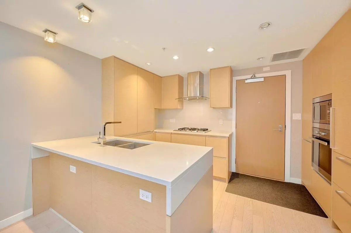 Living Room Photo of 209 508 W 29th Avenue, Vancouver, BC