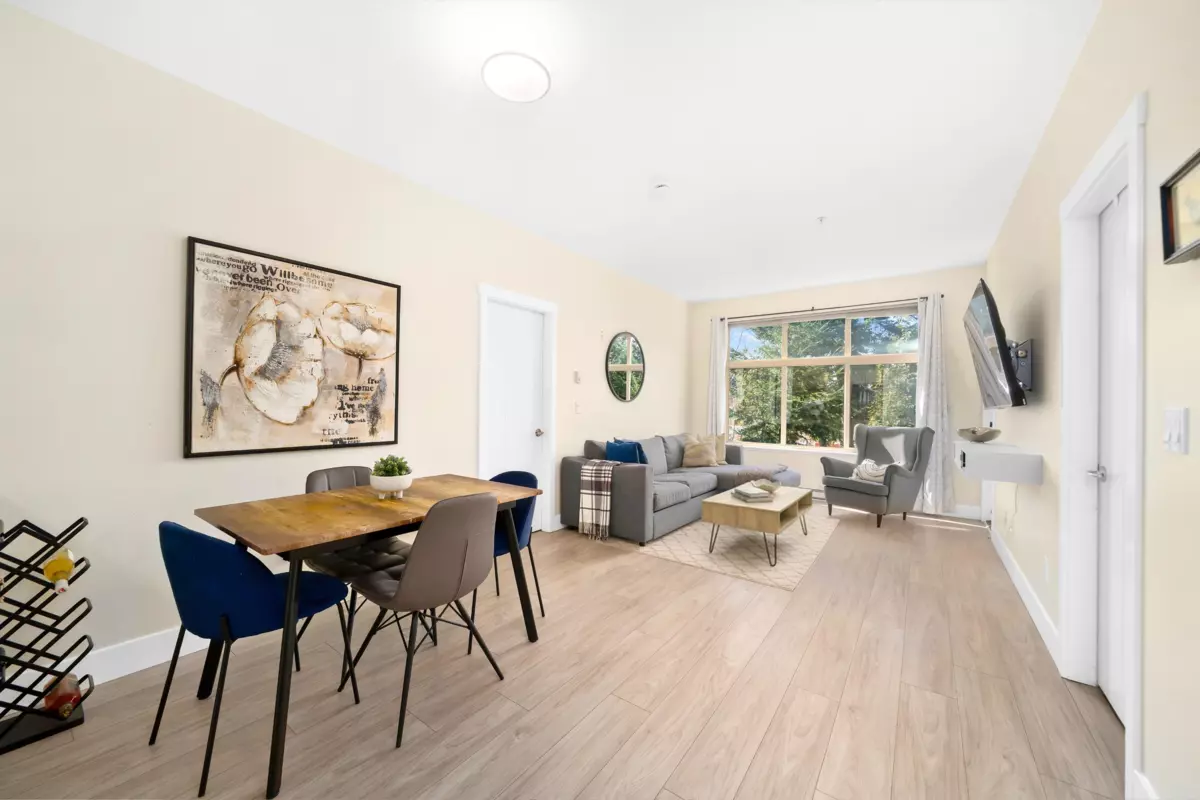 Dining Area Photo of 308 2855 156 Street, Surrey, BC