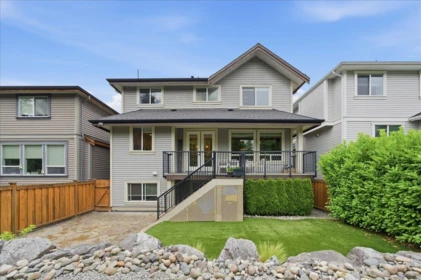 Swimming Pool Photo of 24766 100a Avenue, Maple Ridge, BC