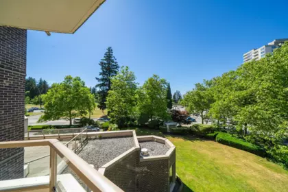 Laundry Room Photo of 305 5790 Patterson Avenue, Burnaby, BC