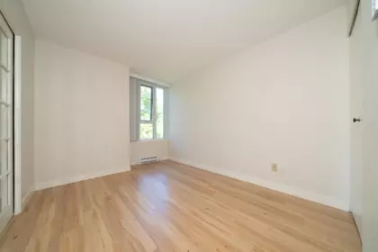 Office / Den Photo of 305 5790 Patterson Avenue, Burnaby, BC