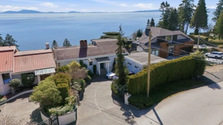 13576 13a Avenue, White Rock, BC, White Rock — Single Family Residence for sale