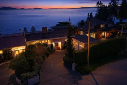 13576 13a Avenue, White Rock, BC, White Rock — Single Family Residence for sale