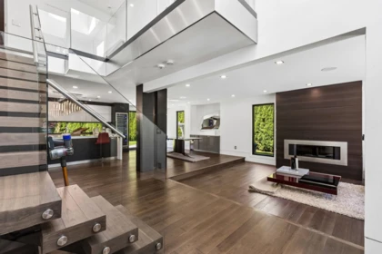 Breakfast Nook Photo of 4577 Capilano Road, North Vancouver, BC