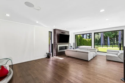 Pantry Photo of 4577 Capilano Road, North Vancouver, BC