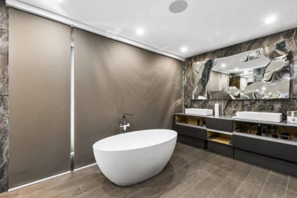 Powder Room Photo of 4577 Capilano Road, North Vancouver, BC