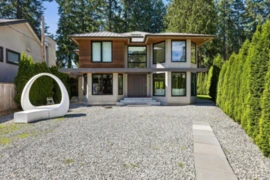 4577 Capilano Road, North Vancouver, BC