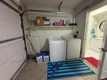 Laundry Room Photo of 8063 138a Street, Surrey, BC