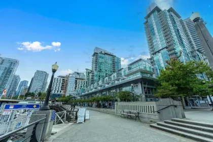 1506 1238 Melville Street, Vancouver, BC, Vancouver — Apartment/Condo for sale
