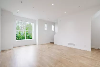 Basement Recreation Room Photo of 2 20321 80 Avenue, Langley, BC