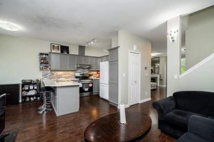 Walk-In Closet Photo of 1 14877 58 Avenue, Surrey, BC