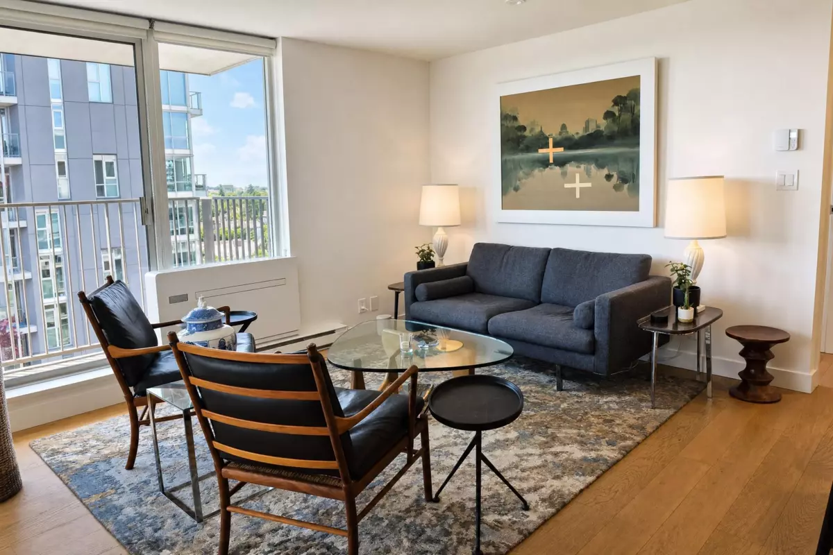 Living Room Photo of 905 328 E 11th Avenue, Vancouver, BC