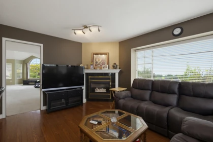 Breakfast Nook Photo of 8219 Fujino Street, Mission, BC