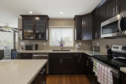 Kitchen Island Photo of 8219 Fujino Street, Mission, BC