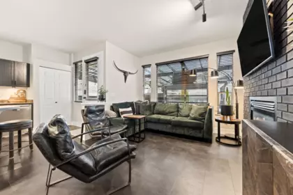 Walk-In Closet Photo of 6676 185 Street, Surrey, BC