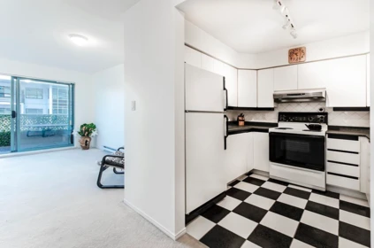 206 1085 W 17th Street, North Vancouver, BC, North Vancouver — Apartment/Condo for sale