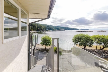 Office / Den Photo of 5620 Mintie Road, Halfmoon Bay, BC