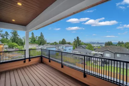 Garden / Landscaping Photo of 946 Dansey Avenue, Coquitlam, BC