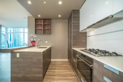 1909 4688 Kingsway, Burnaby, BC, Burnaby — Apartment/Condo for sale