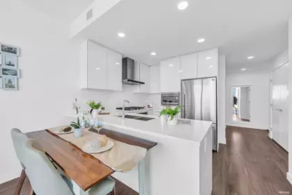 Kitchen Island Photo of 1304 518 Clarke Road, Coquitlam, BC